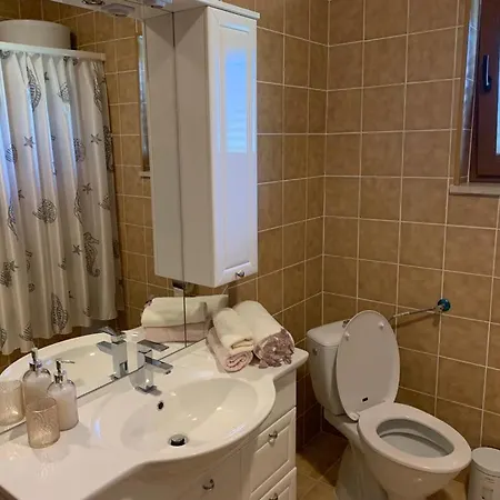 Juric * Kaštel Novi