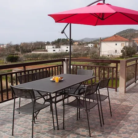 Juric Appartamento Kaštel Novi